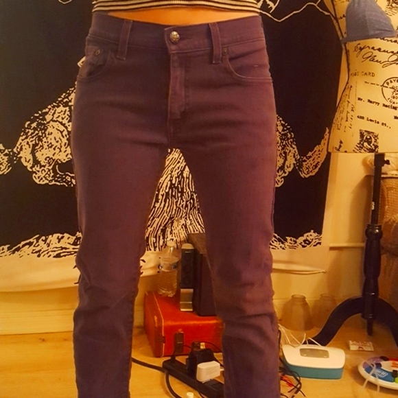 Levis - Picture 5 of 7